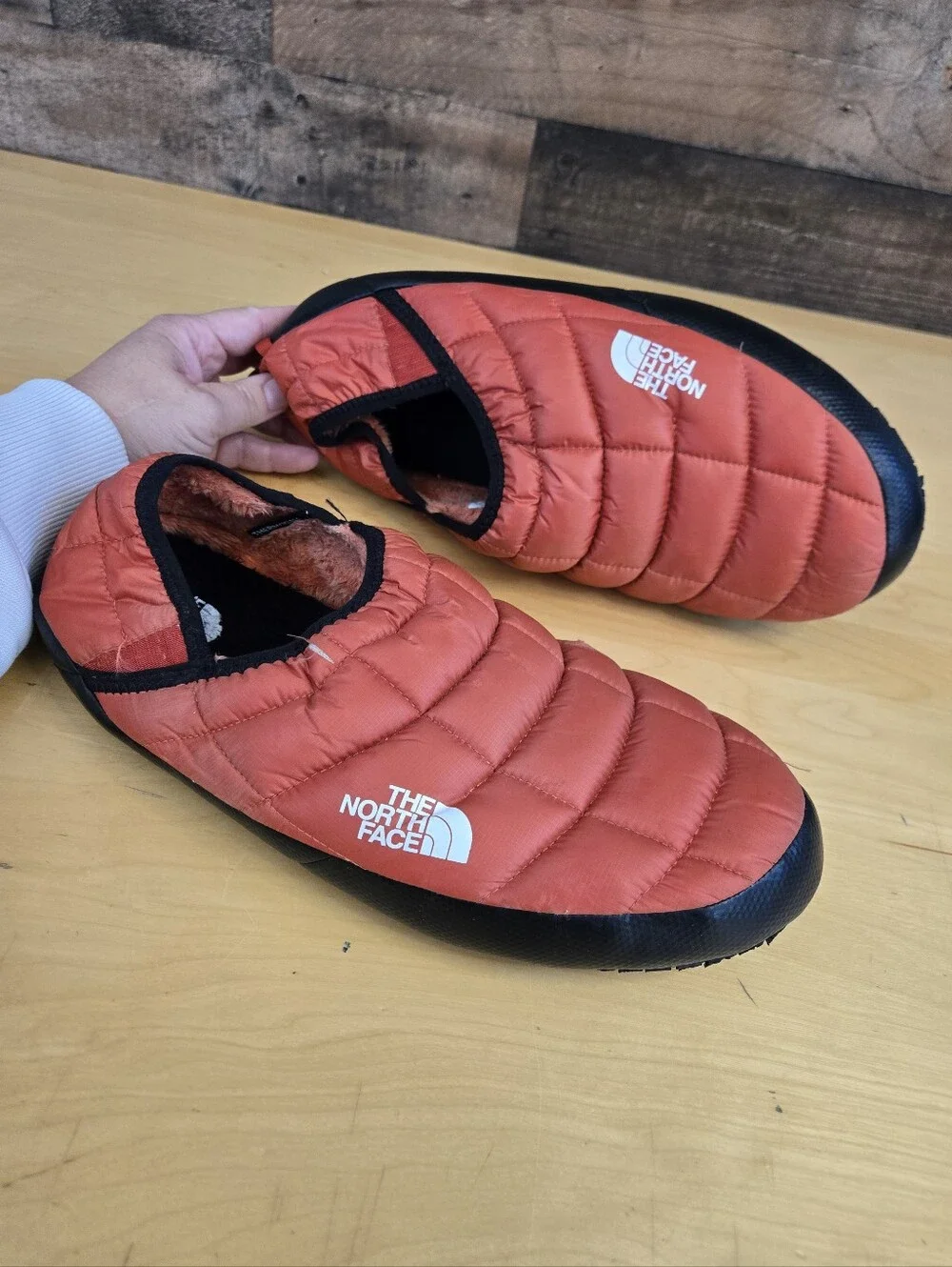 The North Face ThermoBall Mule V Men's Slippers Retro Orange/Black US 12